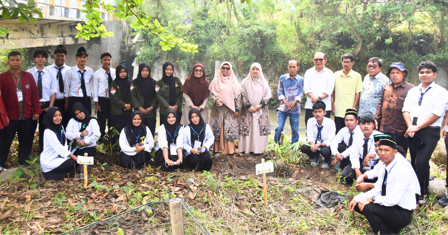 ​Wujudkan Kampus Hijau Berkelanjutan, UMTS Gelar Aksi Green Campus dan Tanam 1.000 Pohon